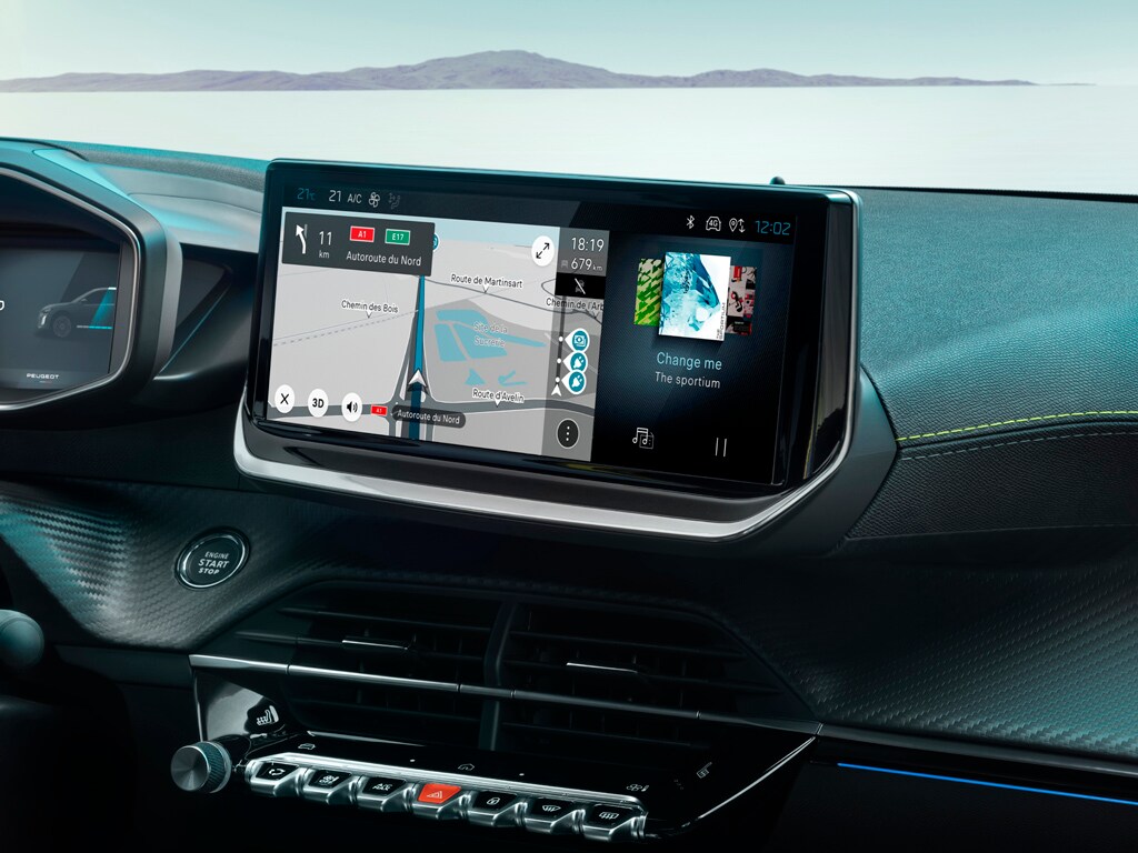 Novo PEUGEOT E-208 com ecrã tátil de 10''