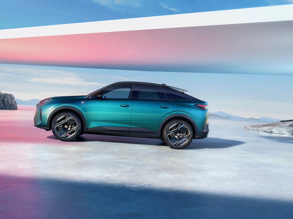 Novo PEUGEOT 3008 PLUG-IN HYBRID Obsession Blue vista de perfil