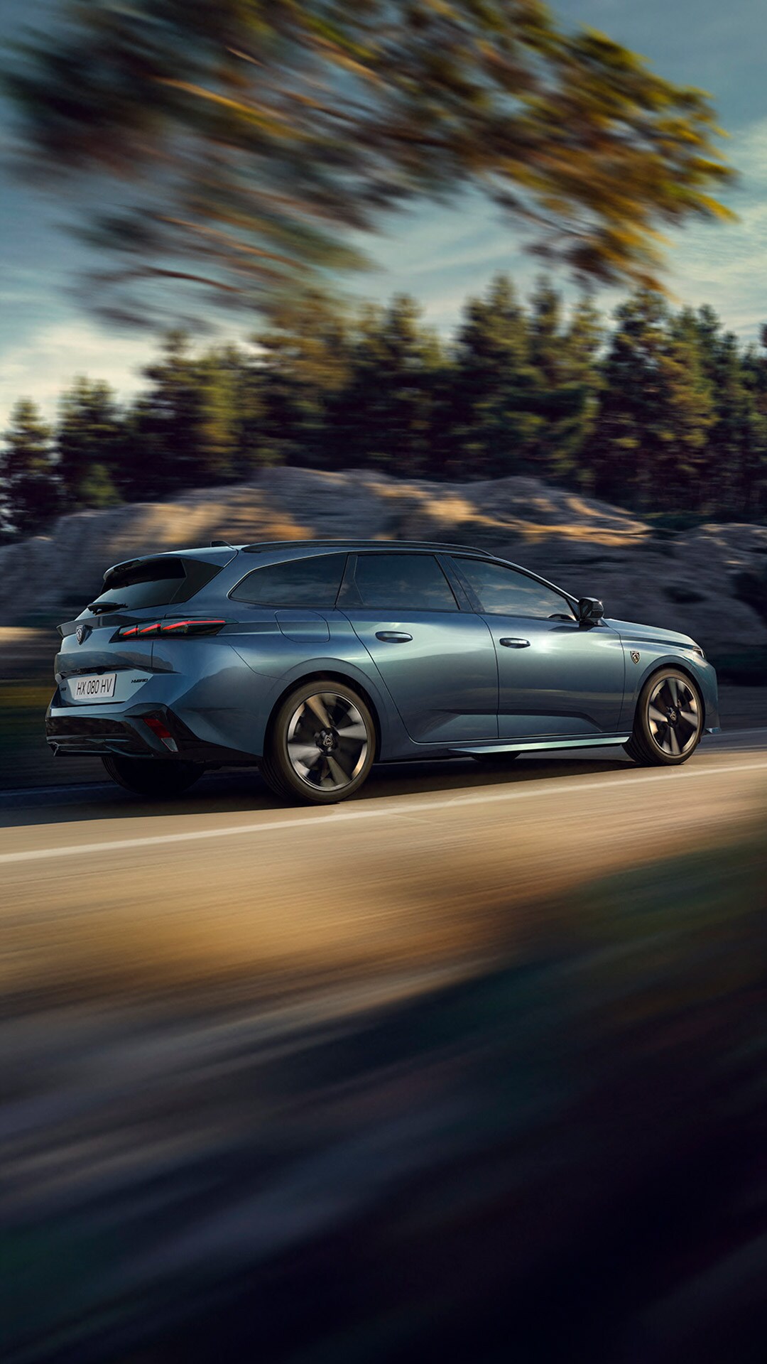 New PEUGEOT 308 SW rear viewv