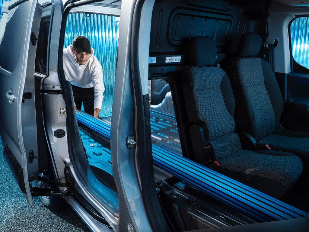 Novos volumes modulares do PEUGEOT E-PARTNER
