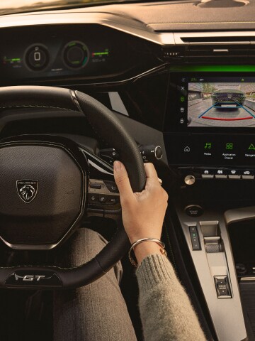 i-Cockpit do novo PEUGEOT 408 híbrido