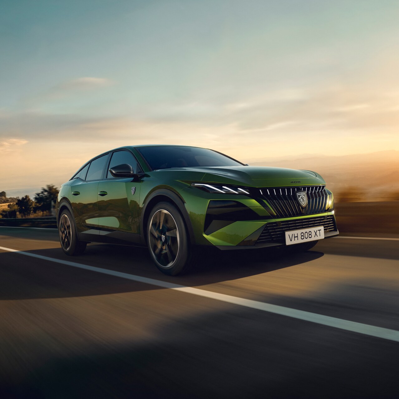 Novo PEUGEOT E-408 vista frontal